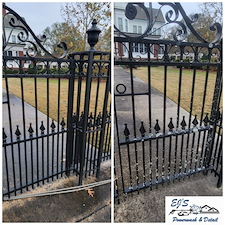 Pressure Washing Concrete Sidewalks Fencing Simpsonville, SC 4